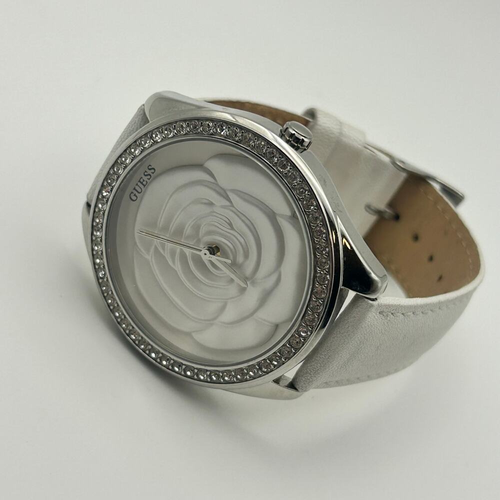 Guess Rosette Silver Crystals White Leather Women’s Watch Working New Battery - Picture 3 of 8